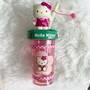 3D Hello Kitty plastic travel cup by Sanrio 2001